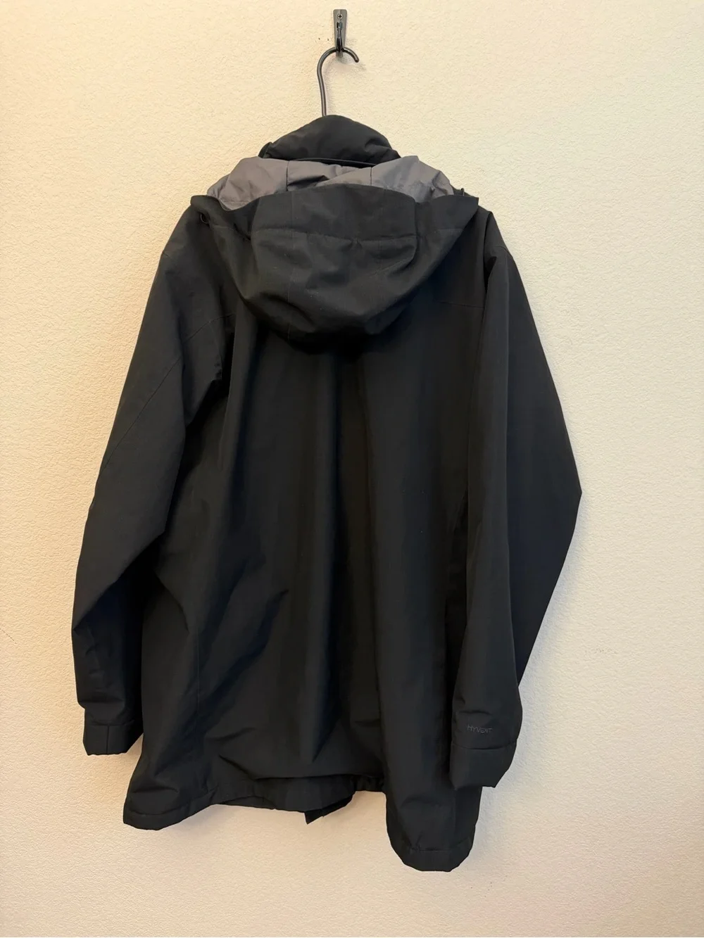 The North Face Hyvent Black Hooded field Raincoat with Flap Pockets Sz XL